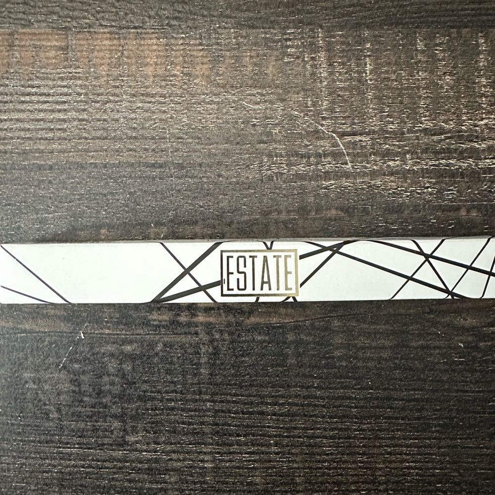Estate eyeliner